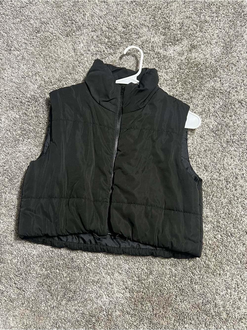 Amazon Women's Black Quilted Puffer Vest - Sleeveless Zip Jacket